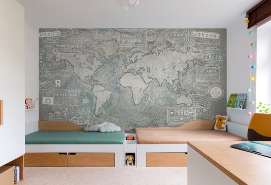 Tapeta przedstawiająca kolorową mapę świata