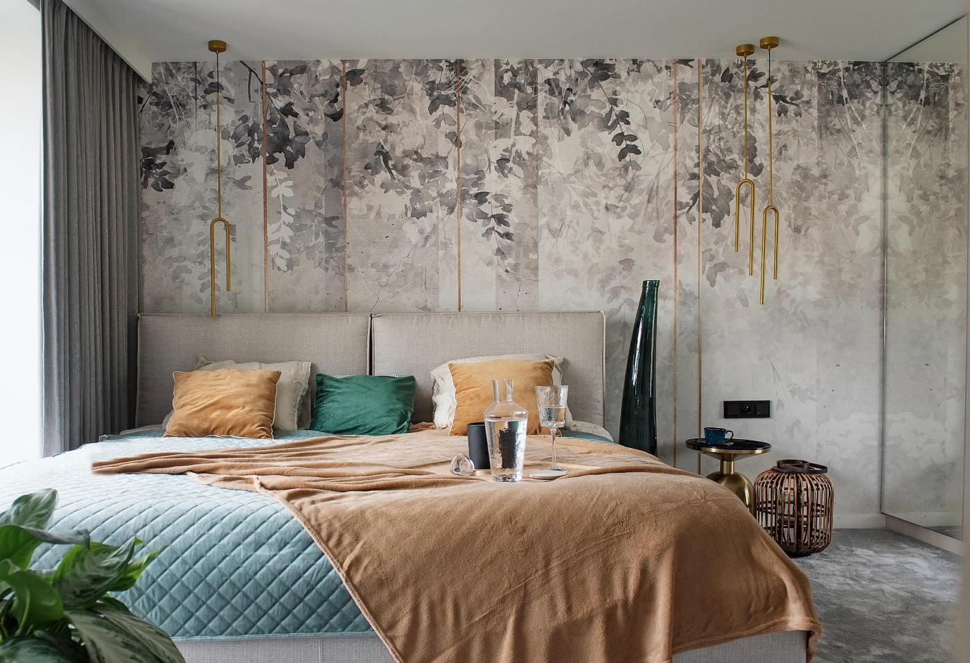 ABSTRACT FLOWERS - grey - tapeta nowoczesna ze złotymi detalami ABSTRACT FLOWERS - grey - tapeta nowoczesna ze złotymi detalami