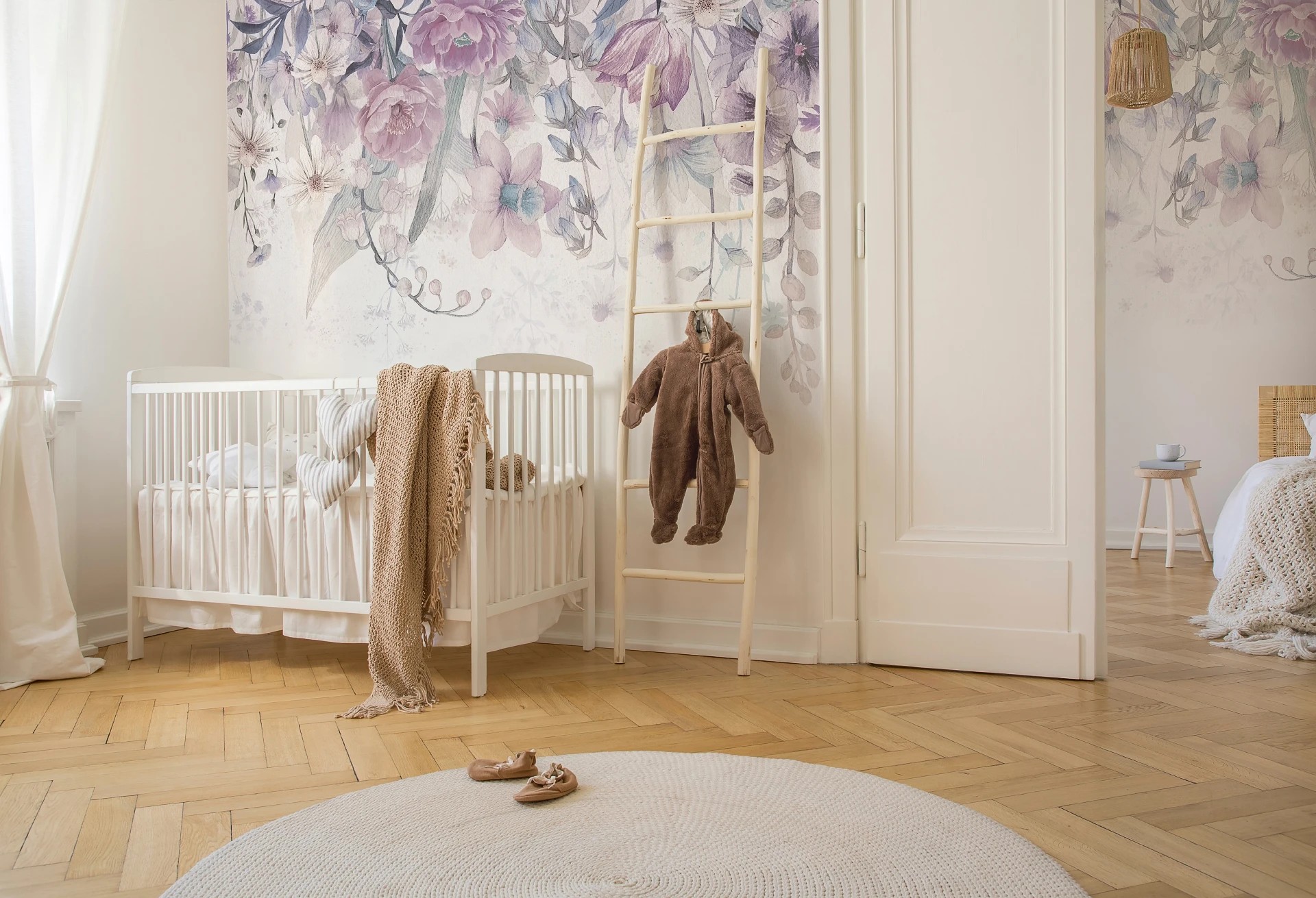 BLOOM UP - purple - tapeta dla dziewczynki z łąką