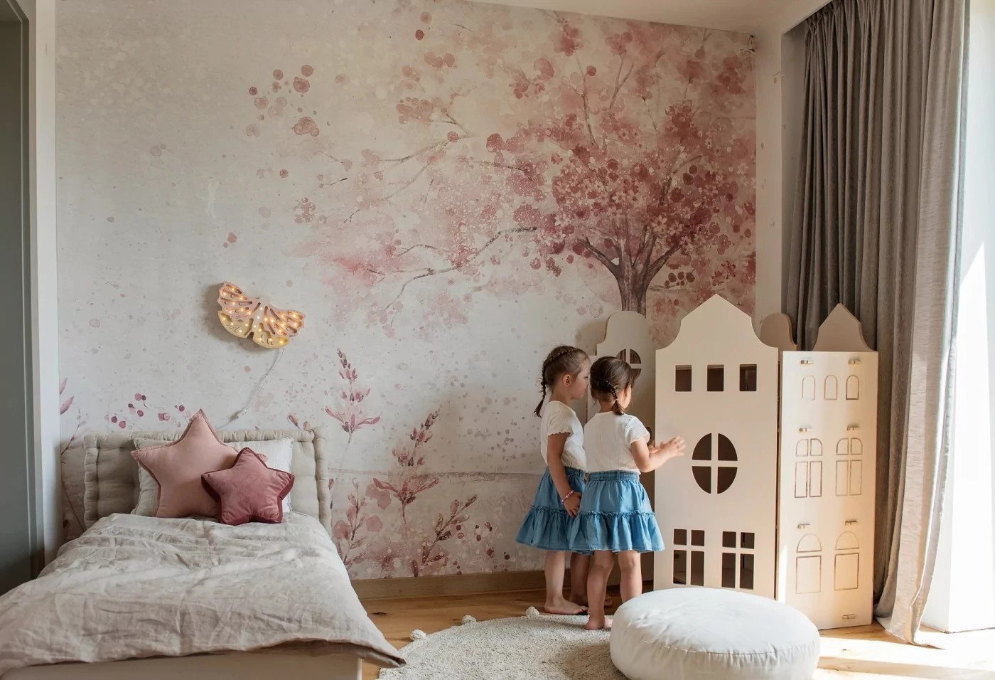 MERRY CHERRY - pink -380 cm x  287cm  tapeta dla dziewczynki z kwiatami i drzewem