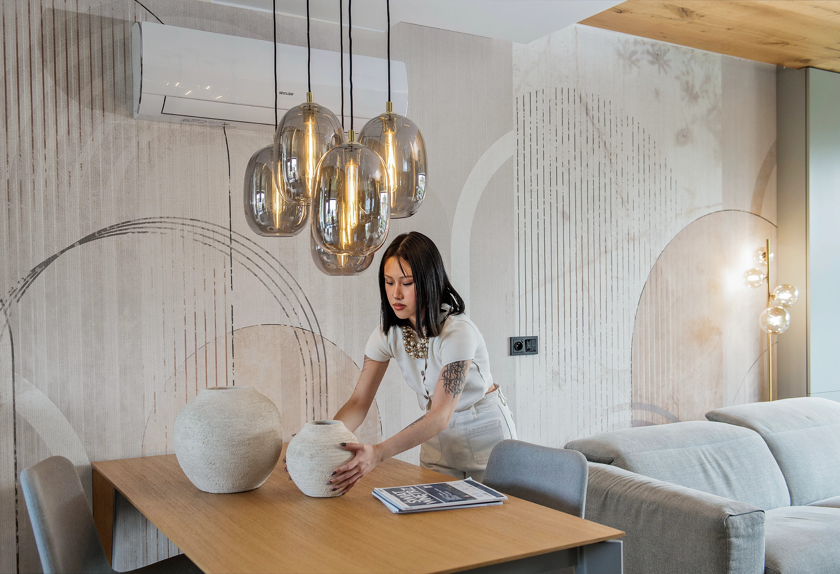 MODERN ARCHES - caramel - tapeta do salonu z motywem geometrycznych łuków