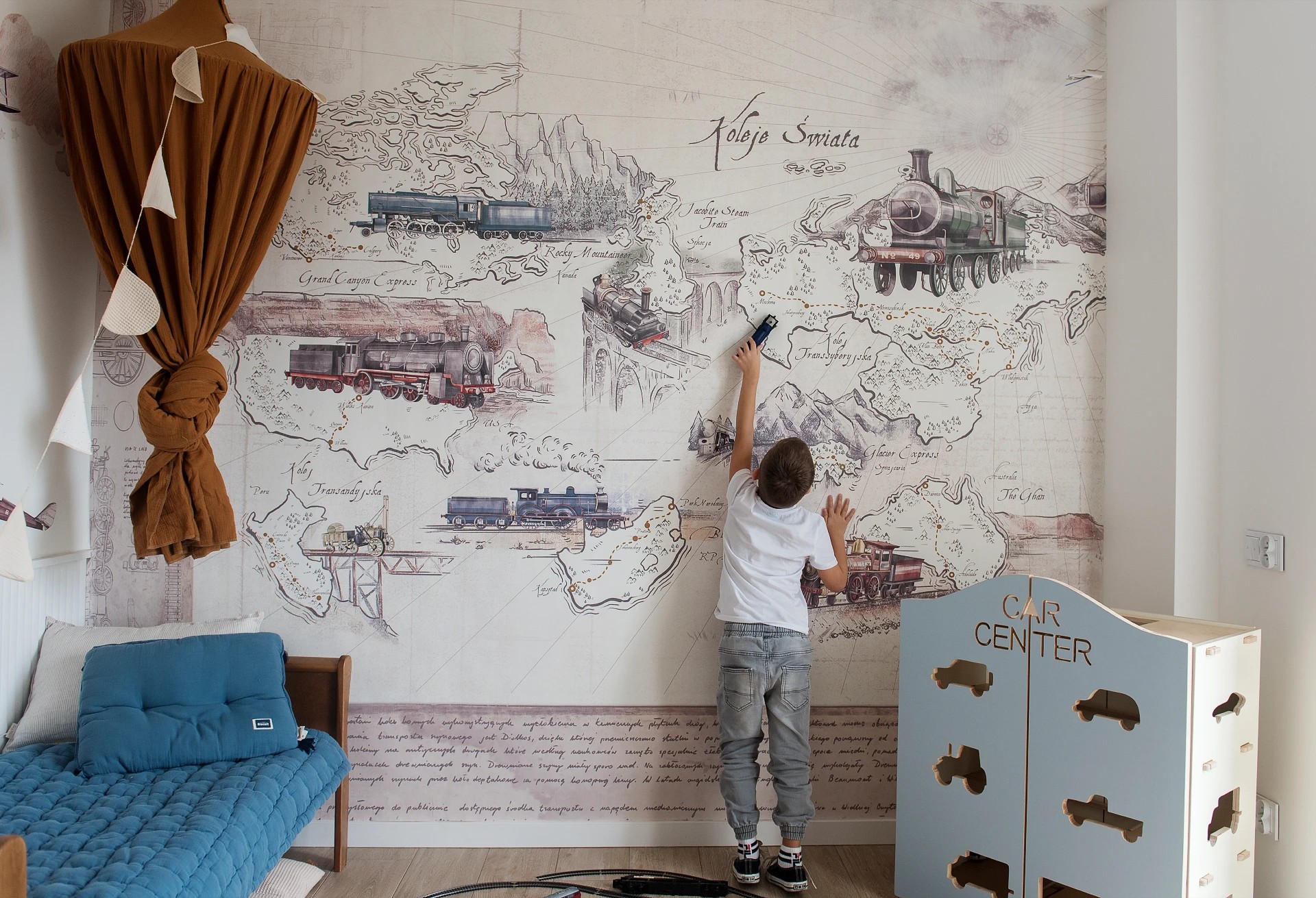 KOLEJE ŚWIATA - tapeta dla chłopca z motywem pociągów